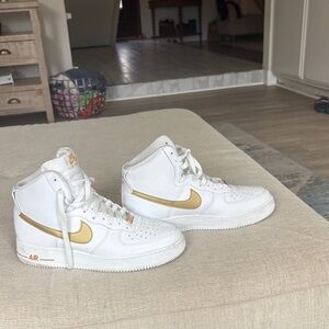 DC Nike Women's White and Gold High-Top Sneakers